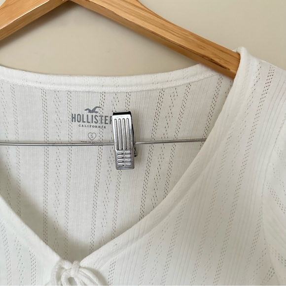 NWOT Hollister White Tie Front Crop T-shirt Top - Picture 5 of 7